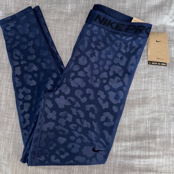 Nike Pro Leggings - Picture 1 of 3